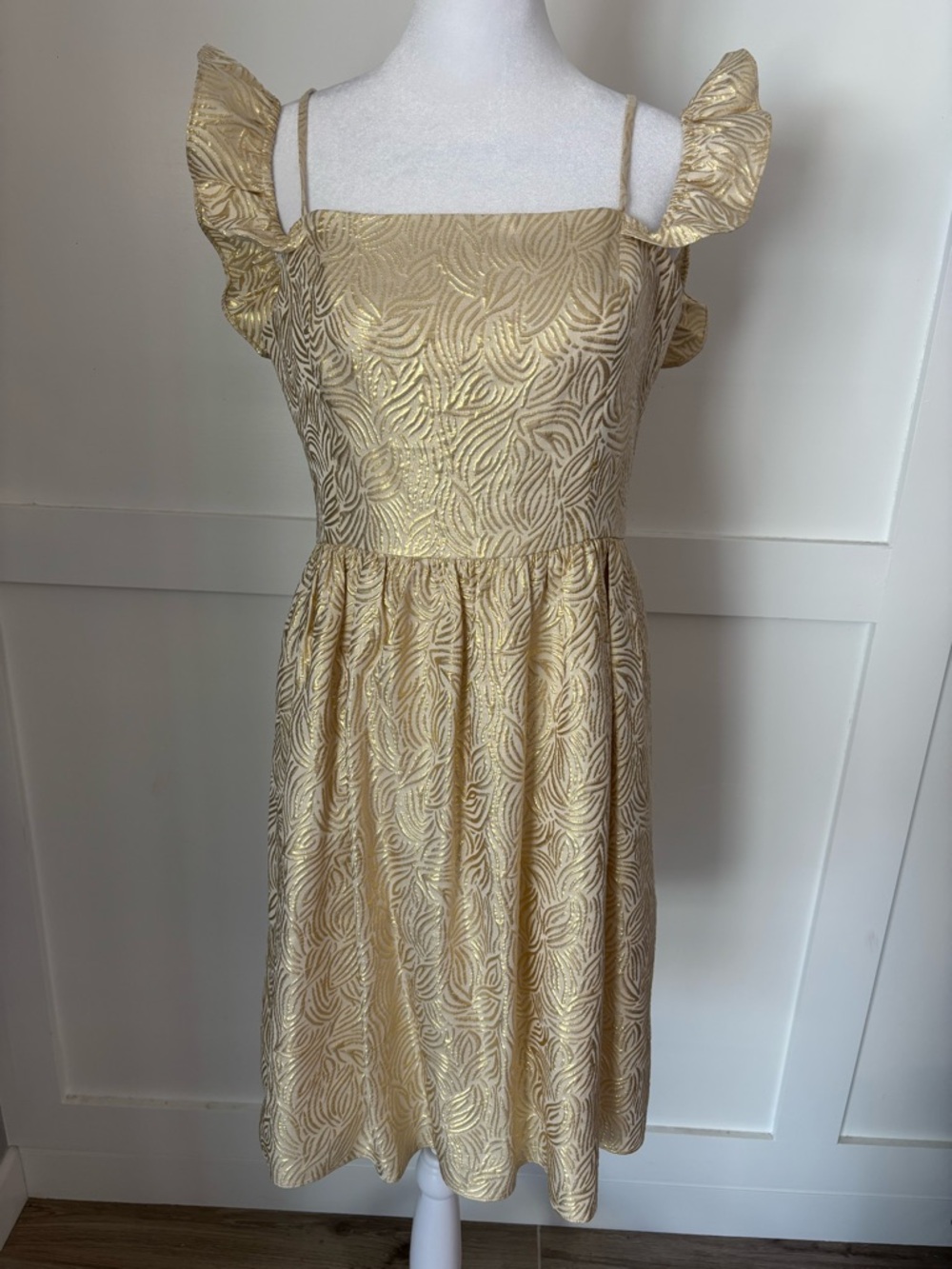 Lilly Pulitzer Kariana silk Dress in gold metallic. NWT size 8.